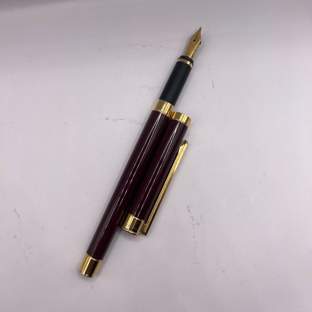 RARE 18K Gold Nib Montblanc Noblesse Bordeaux Fountain Pen